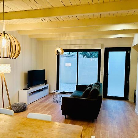 La Halte Occitane - Classe 3 Etoiles - Pour 6 Personnes, 3 Chambres, Parking, Terrasse, Tout Inclus Монтобан Екстер'єр фото